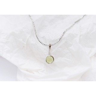 จี้พลอยพม่าแท้ Burmese peridot สีเขียวอ่อนน่ารัก พร้อมสร้อยคอเงินแท้ 18" ชุบเคลือบ White gold.