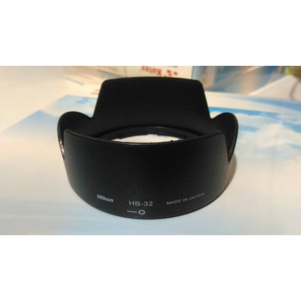 ฮู้ดกล้องนิคอน HB-32   made in japan D7100,D7200,D7500,D500,D5300,D5500,D5600,D3300,D3400 ที่ใช้เลนส