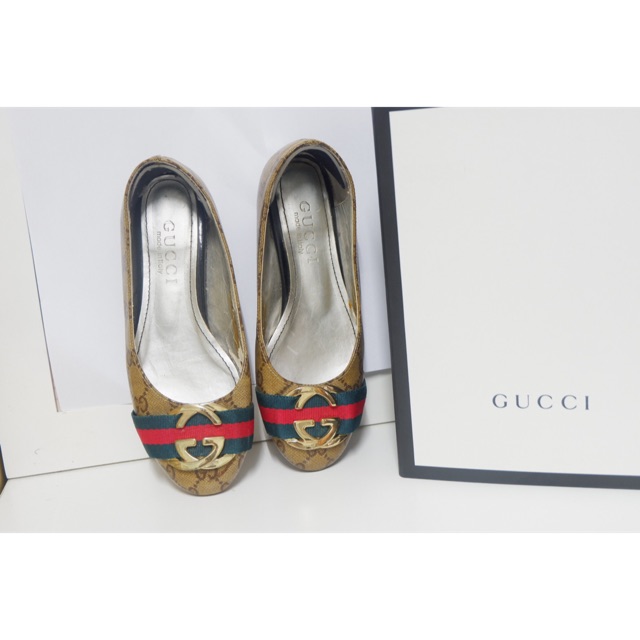 รองเท้าคัชชู Gucci  ไซส์ 36.5 มีตำหนิ