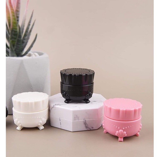 กระปุกรุ่นดอกไม้4ขา ขนาด5gพร้อมส่ง✅