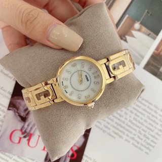 Guess นาฬิกาหรู แถมฟรีกล่องหมอนร้าน ฟรีผ้าเช็ด พร้อมเซ็ทเวลา