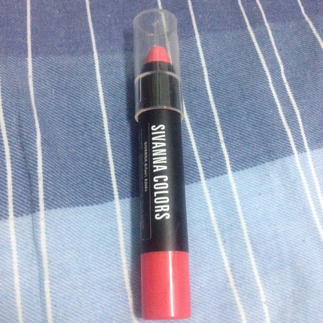 ปาดไปแค่ 2 ที!!! ส่งฟรี! Sivanna Colors Lipstick Pencil 2.5 g