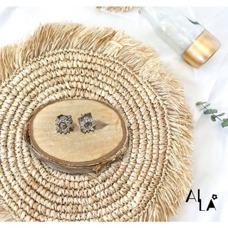 AILA - Primrose earrings ต่างหูแบบติดหู