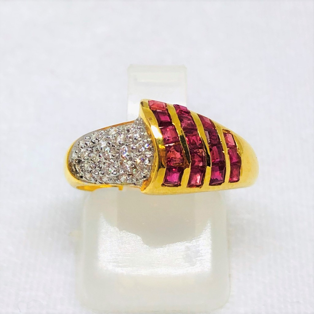แหวนทอง💫size 51; แหวนทองพลอยแดงทับทิมพม่าสี่เหลี่ยม เพชรสวิส A13104