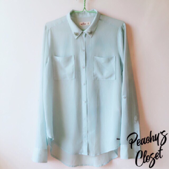 Used Hollister chiffon blouse เสื้อเชิ้ตชีฟองปกแต่งคริสตัล