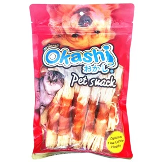OKASHI SNACK DOG AND CAT ขนมสุนัข และขนมแมว (ไก่พันปลาเส้นเล็ก 15 ชิ้น)
