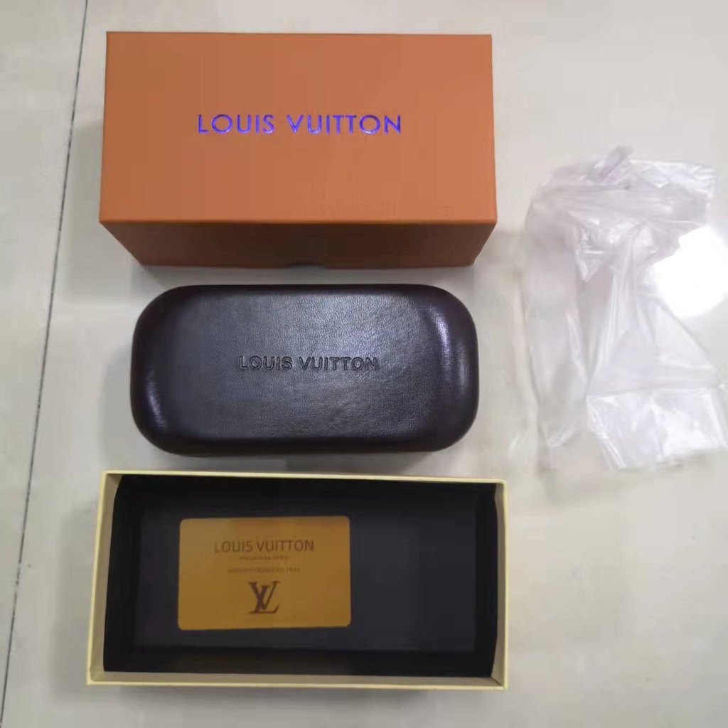 กล่องของขวัญ กล่องแว่นกันแดด ของแท้