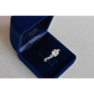 แหวนเงินแท้ 925 ชุบเคลือบทองคำขาว ประดับเพชร CZ Swiss diamond [ Ayla - Allure Jewely]