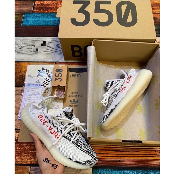 🙏รองเท้าของ Yeezy350📸ภาพถ่ายจากของจริง📸งานดีงานสวยสั่งเลยส่งทุกวัน🛒พร้อมส่งฟรีอุปกรณ์ครบตามรูปส่งเอง(รับตัวแทน)👫😍🙏