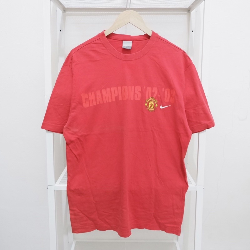 เสื้อยืด Nike Champions Premier League Manchester United 2002-2003 | เสื้อยืดวินเทจ Preloved มือสอง 