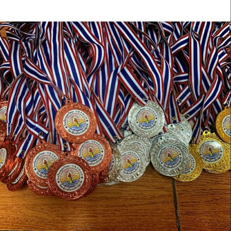 พร้อมส่ง!!!!!!เหรียญรางวัลกีฬาโลหะ ติดlogo 2 มม.เหรียญกีฬาสี เหรียญรางวัลวิ่งราคาถูก ราคาส่ง