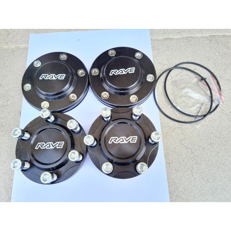 ฝาครอบดุมล้อแม็กสีดำใส่รถตังสูงดีแม็คหรือเชฟ รุ่นตัวเก่าหรือตัวใหม่ปี2019แม็กขอบ18ถึง20ใส่ได้หรือดุม