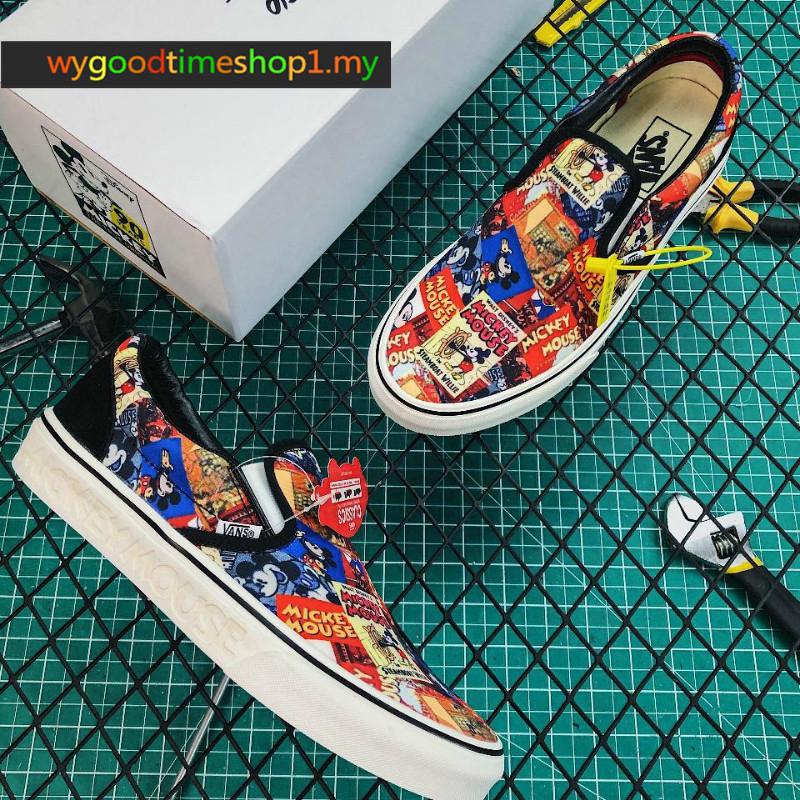 X Disney Mickey Mouse ครบรอบ 90 ปี 36-44 ปี