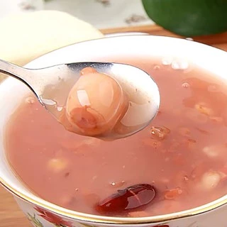 โจ๊กเมล็ดธัญญาพืช (达利园八宝粥)ขนาด360g พร้อมทาน เป็นอีกเมนูอาหารที่ได้ทั้งอร่อยและมีประโยชน์อย่างลงตัว รสชาติหอมอร่อยกลมกล่อ