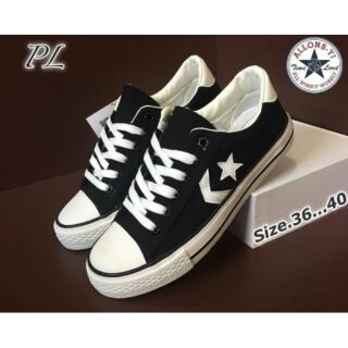 รองเท้าผ้าใบ Converse