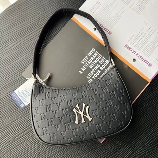 กระเป๋าสะพายไหล่ MLB Hobo Shoulder bag