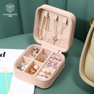 Casegrace กล่องเครื่องประดับ หนัง PU ผ้ากำมะหยี่ แบบพกพา ขนาดเล็ก สำหรับใส่ต่างหู สร้อยคอ