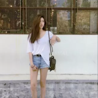 TOPSHOP​ รุ่น​T03:คอV​แขนสั้น​Oversize❤️งานป้ายTOPSHOP(ANGEL STYLE)เนื้อผ้าเรย่อน นิ่มๆเด้งๆ ผ้าทิ้งตัว ใส่สบายมากๆค่ะ🌈🌈