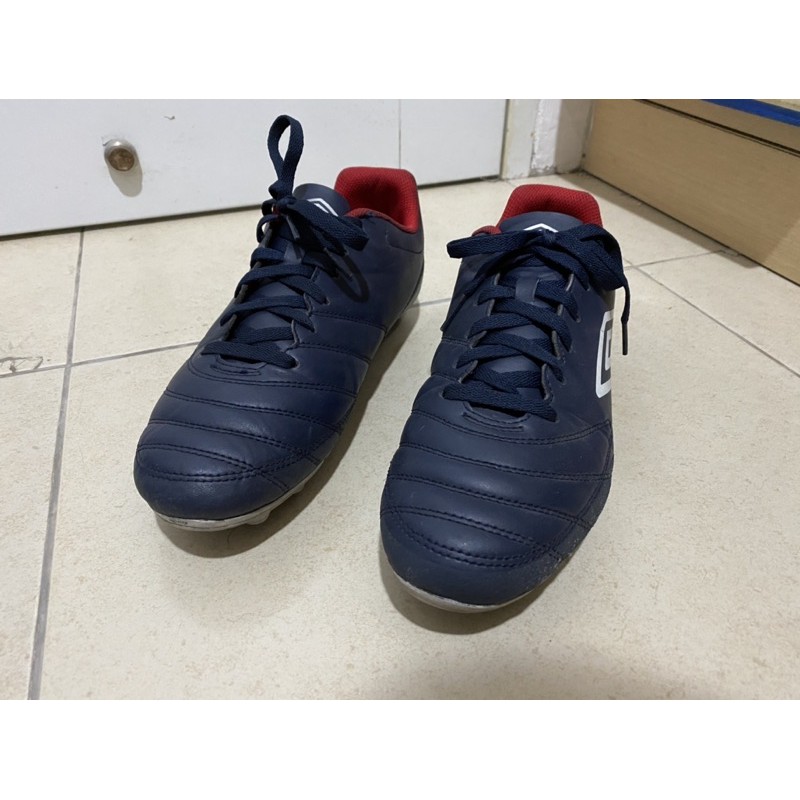 รองสตั๊ด ฟุตบอล umbro