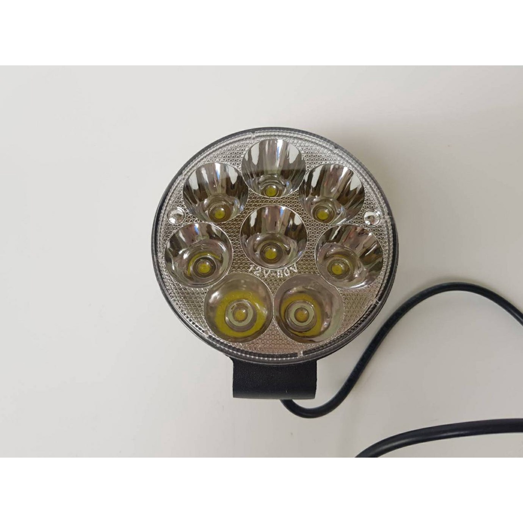 ไฟสปอร์ตไลท์ FX 19 LED 3.5นิ้ว 12V สีขาว รุ่น8เม็ด ดวงละ 150บาท