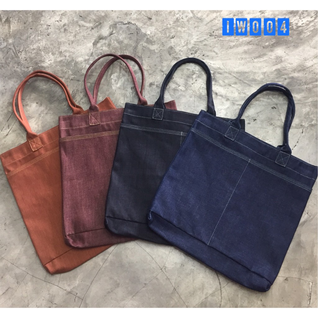 กระเป๋าผ้ายีนส์แท้ คัตติ้งเนี้ยบ เรียบหรู ทรงเป๊ะ Size M รุ่น IW004
