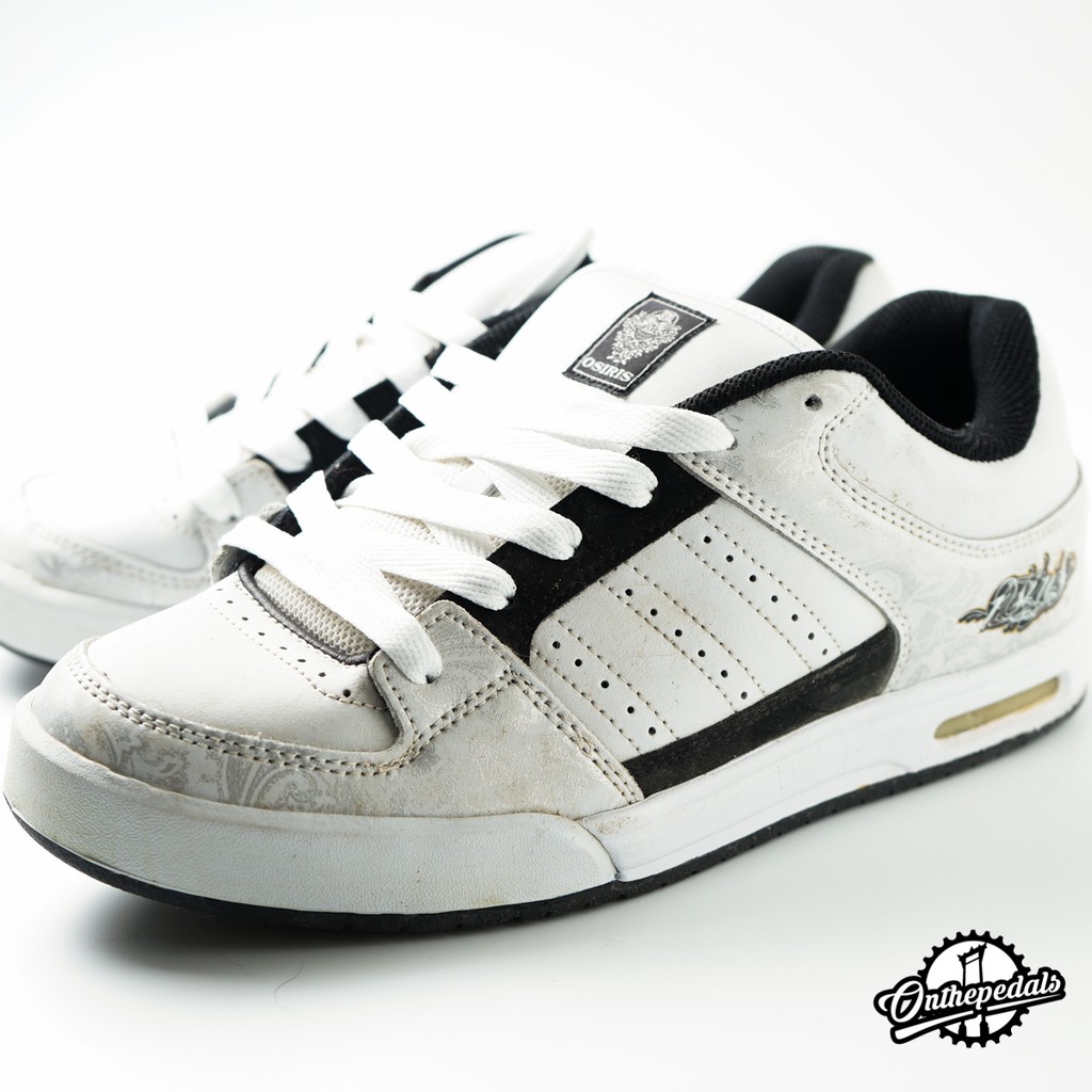 รองเท้า Osiris สินค้า Outlet มือ1 มีกล่อง ไซส์ eu42.5 (27.5cm)