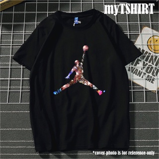 NIKE NBA เสื้อยืดจอร์แดน ฮิปฮอป แร็พ แขนสั้น ไฮสตรีท เรโทร คอกลม สั้น NIKE เสื้อยืดผู้ชาย Lz=