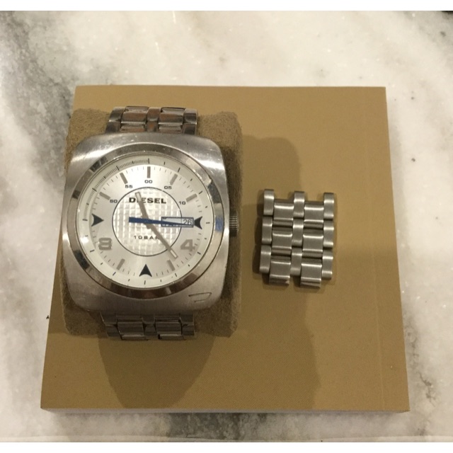 นาฬิกา Diesel มือสอง