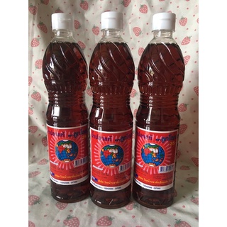 น้ำปลาแท้ ตรา ลูกโลก (700ml)ขวดพลาสติก