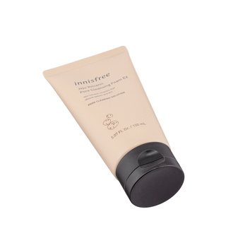 Innisfree Jeju volcanic pore cleansing foam 150ml คลีนซิ่งโฟมมีส่วนผสมของหินตะกรันภูเขาไฟ ช่วยดูดซับความมัน