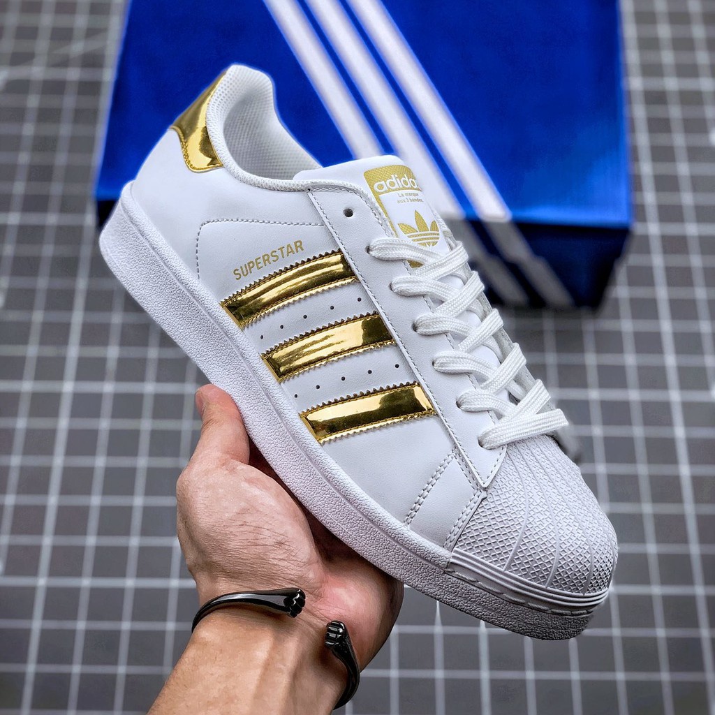 Adidas discount superstar clover