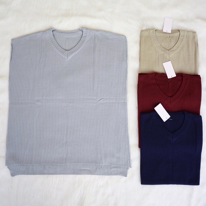 เสื้อกั๊กถักเท่านั้น Rp. 44,000 x 4 = Rp. 172.000