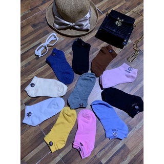 ถุงเท้าใหม่ไซรผู้หญิงสีตามนี้เลยสีละ1 คู่ คู่ละ 10.-หลายคู่คุ้มค่าส่งคะ