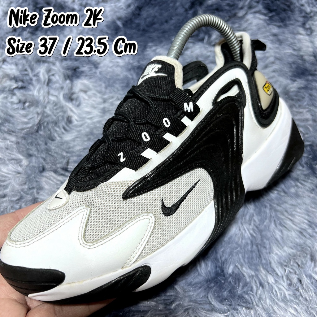 Nike Zoom 2K Size 37 / 23.5 Cm รองเท้าผ้าใบมือสอง คุณภาพดี ราคาสบายกระเป๋า