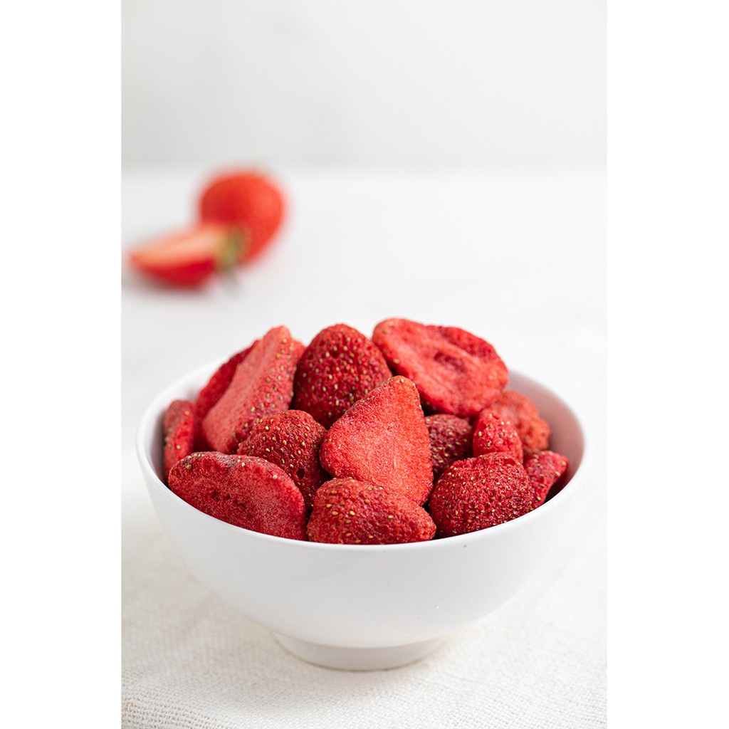 Wel-B Freeze-dried Strawberry 14g (สตรอเบอรี่กรอบ 14 กรัม) (แพ็ค 6 ซอง ...