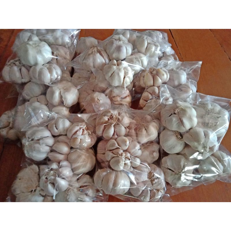 กระเทียมจีน.หัวใหญ่ๆ.สวยๆ.แห้งดี.เก็บไว้ได้นาน แพ็คละ45บาท-ครึ่งกิโล(500กรัม)