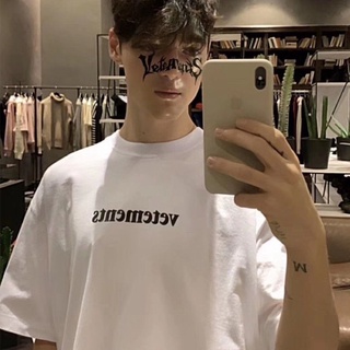 🤍พร้อมส่ง ทักแชท🤍 เสื้อยืด Vetements Oversize unisex เสื้อยืดสีพื้น สกรีนโลโก้เรียบๆ ใส่สบาย ทรงหลวม