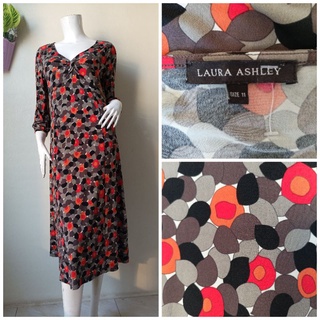 LAURA ASHLEY MAXI DRESS ผ้าโพลียืด Size 11 ( M-L ) รอบอก 36-38 นิ้วค่ะ