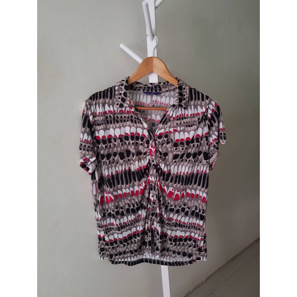 เสื้อโพลียืด Olivia Hassler | Shopee Thailand