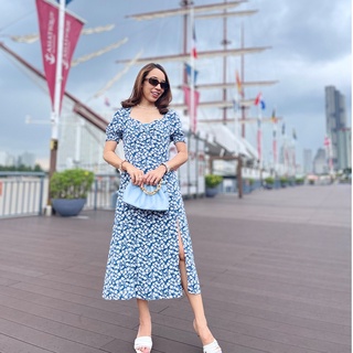 Ladyiconz - Blue Blossom Dress เดรสลายดอก