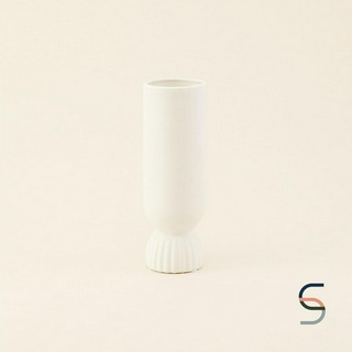 SARABARN Matte White Porcelain Vase | แจกัน แจกันมินิมอล แจกันพอร์ซเลน ทรงสูง