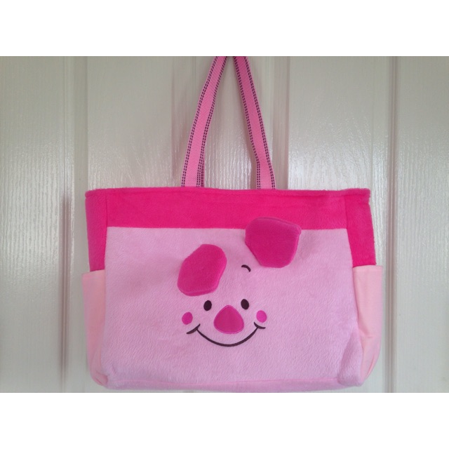 กระเป๋า Piglet น่ารัก