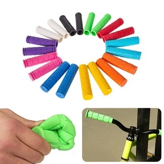 ปลอกแฮนด์จักรยาน แบบยางสวม ติดตั้งง่าย ยืดหยุ่นสูงไม่ลื่น จับถนัดมือ สีสันสดใส มีหลากสีให้เลือก (ราคาต่อ1คู่)