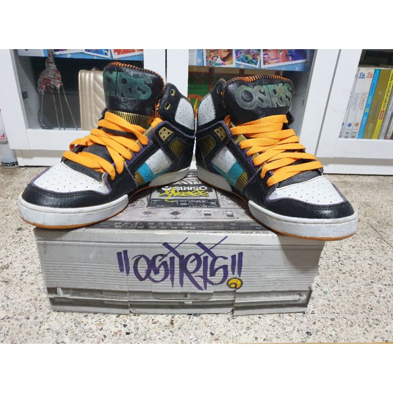 รองเท้า Osiris (มีเชือกขาวให้เปลี่ยน)