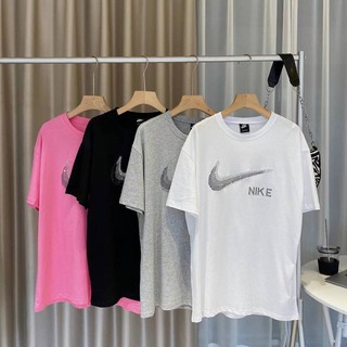 เสื้อยืด Nike สีพื้น โลโก้ปักเลื่อม สวย เนื้อผ้าดี