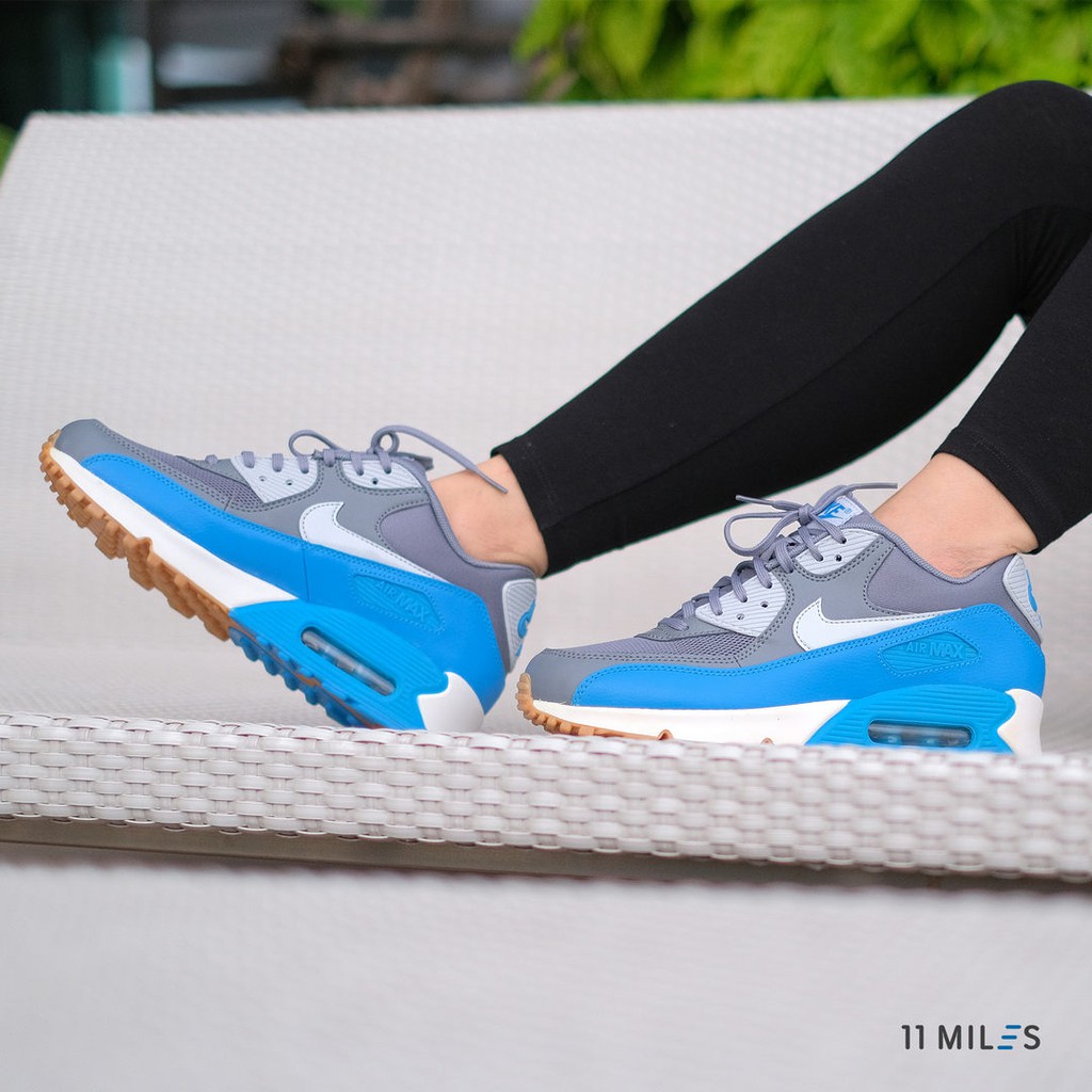 ของแท้ !!!! พร้อมส่ง รองเท้าผ้าใบผู้หญิง Nike รุ่น Nike Air Max 90 Essential