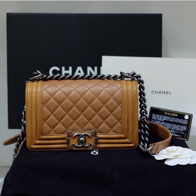 Chanel Boy 8" Calf Skin Authentic 100%💥