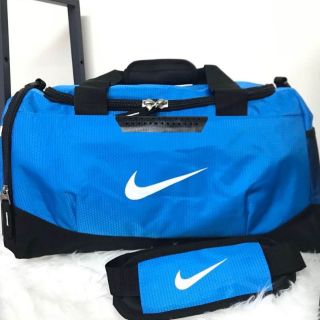 Nike travel bag duffle bag sport backpack กระเป๋าฟิตเนสหรือเดินทางแบบหิ้ว สีฟ้า