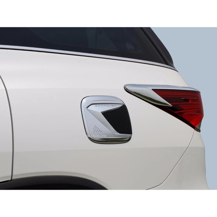 FITT ครอบฝาถังน้ำมัน New Fortuner 2015 #8880