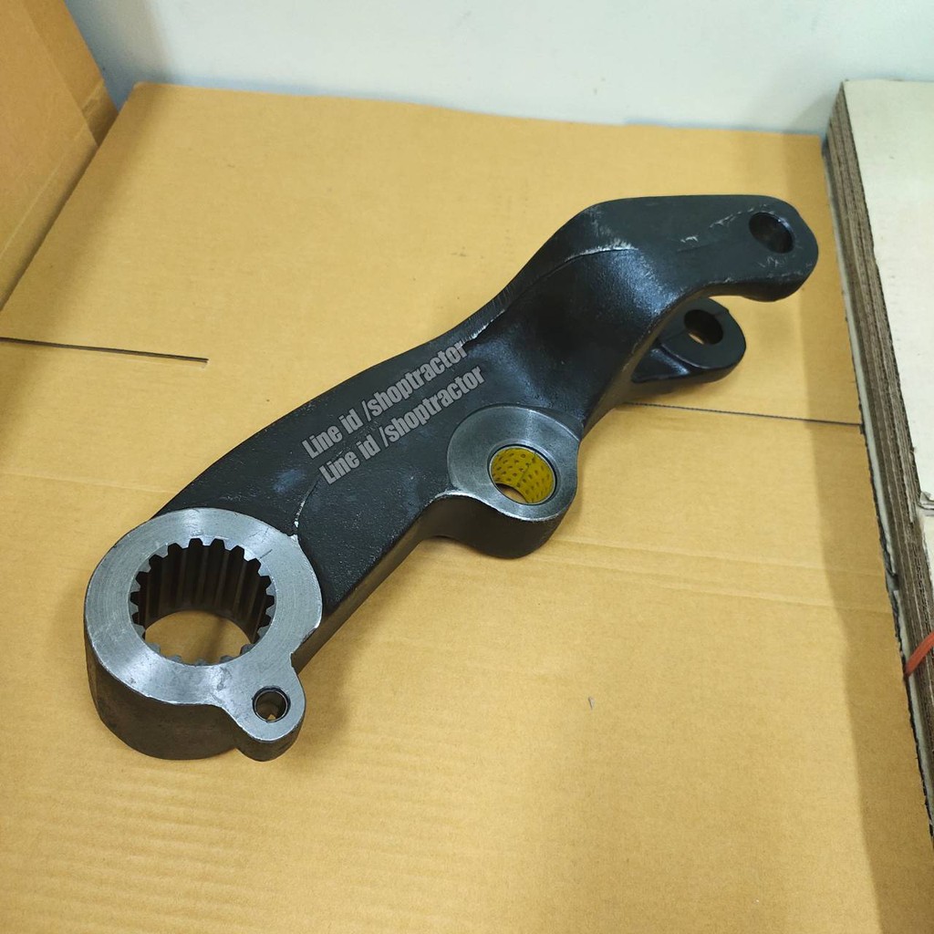 ก้ามปูแขนยก ข้างซ้าย KUBOTA M8540 / M9540 ก้ามปูแขนยกไฮ+บู๊ชก้ามปู Kubota รุ่น M8540-M9540  - สำหรับ